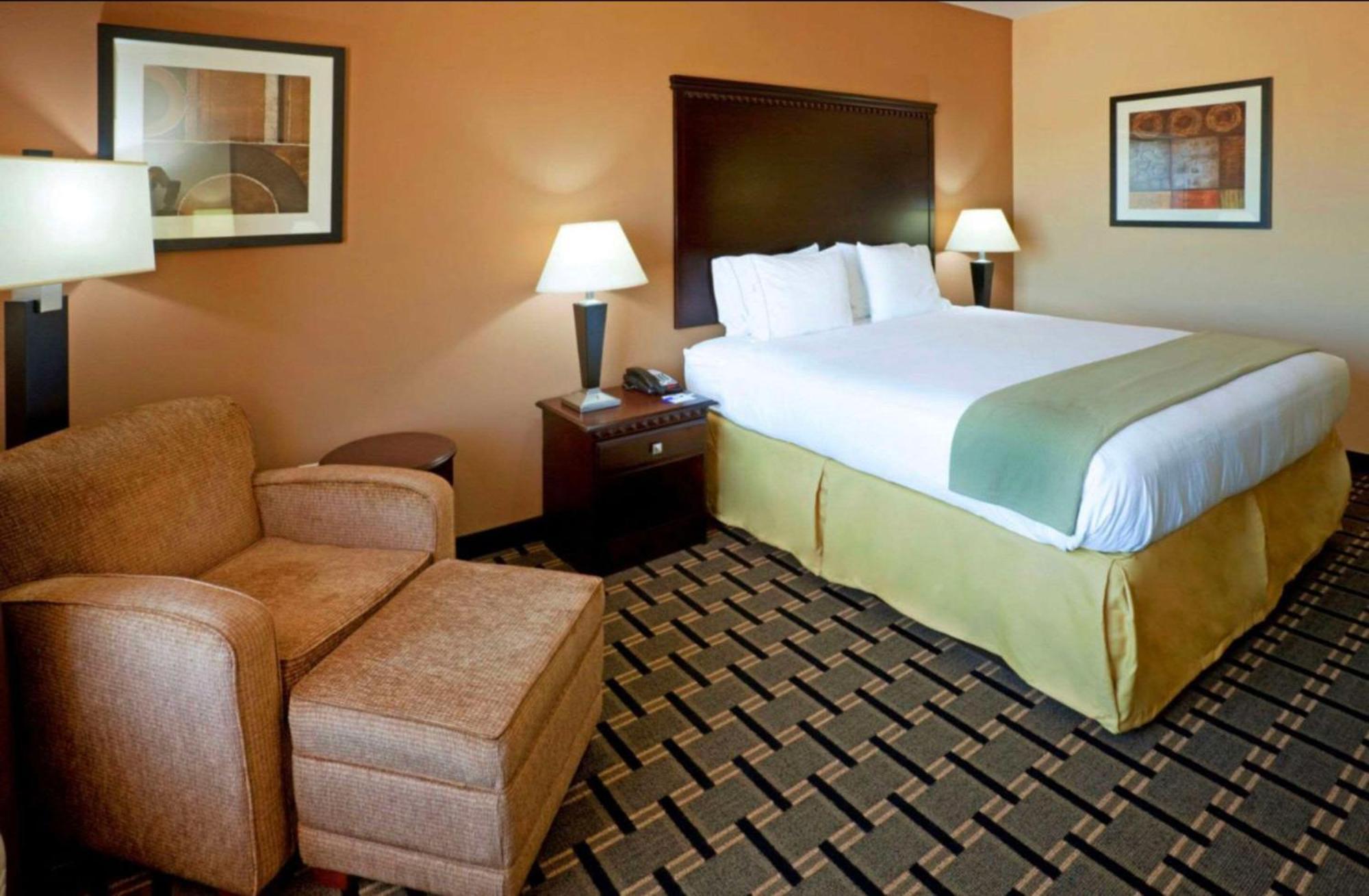 Comfort Inn & Suites Dallas Medical-Market Center Экстерьер фото